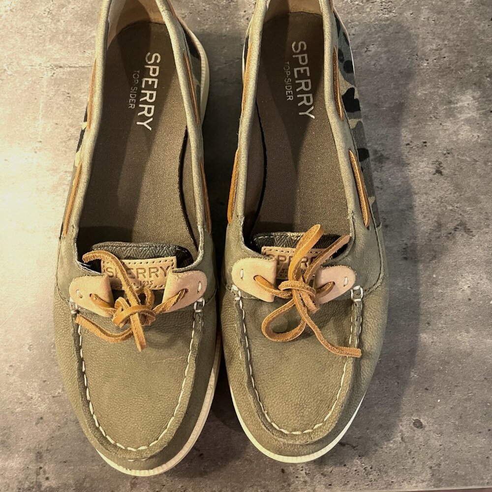 Camo Sperry slip-on loafers